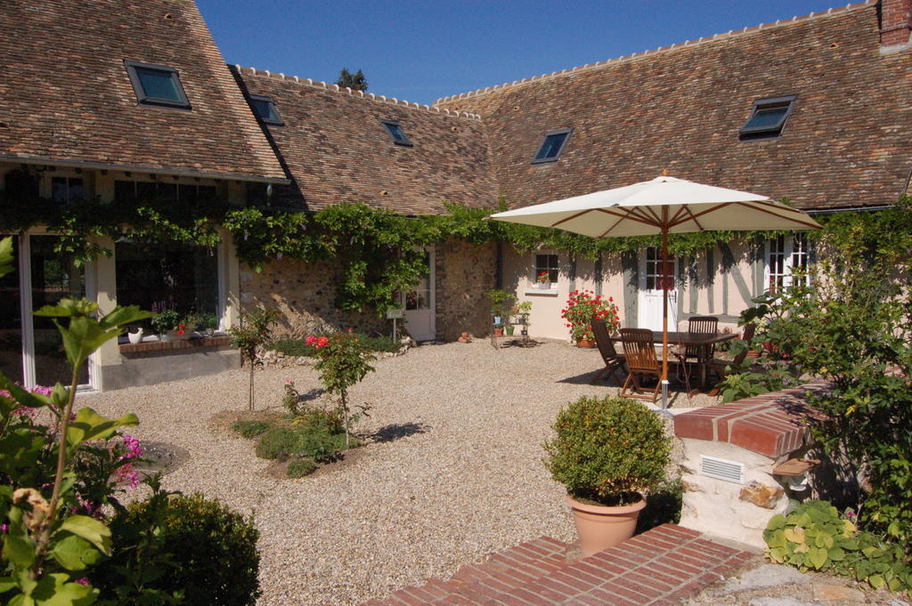 La Chaiserie La Croix-Saint-Leufroy Bagian luar foto